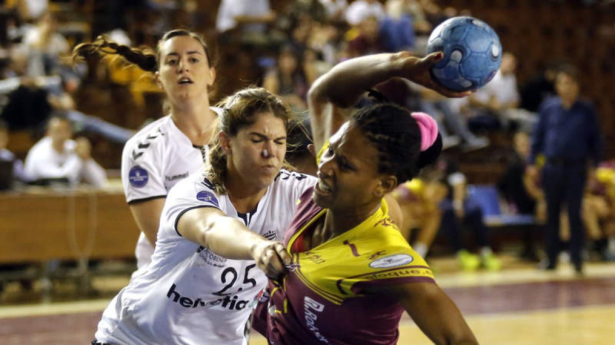 La segunda parte ante Alcobendas alienta la esperanza. MARCIANO