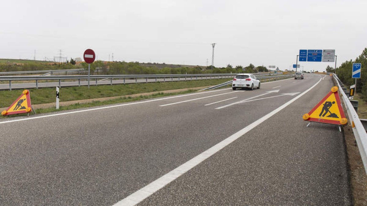 El contrato atiende los 157 kilómetros de la autovía. FERNANDO OTERO