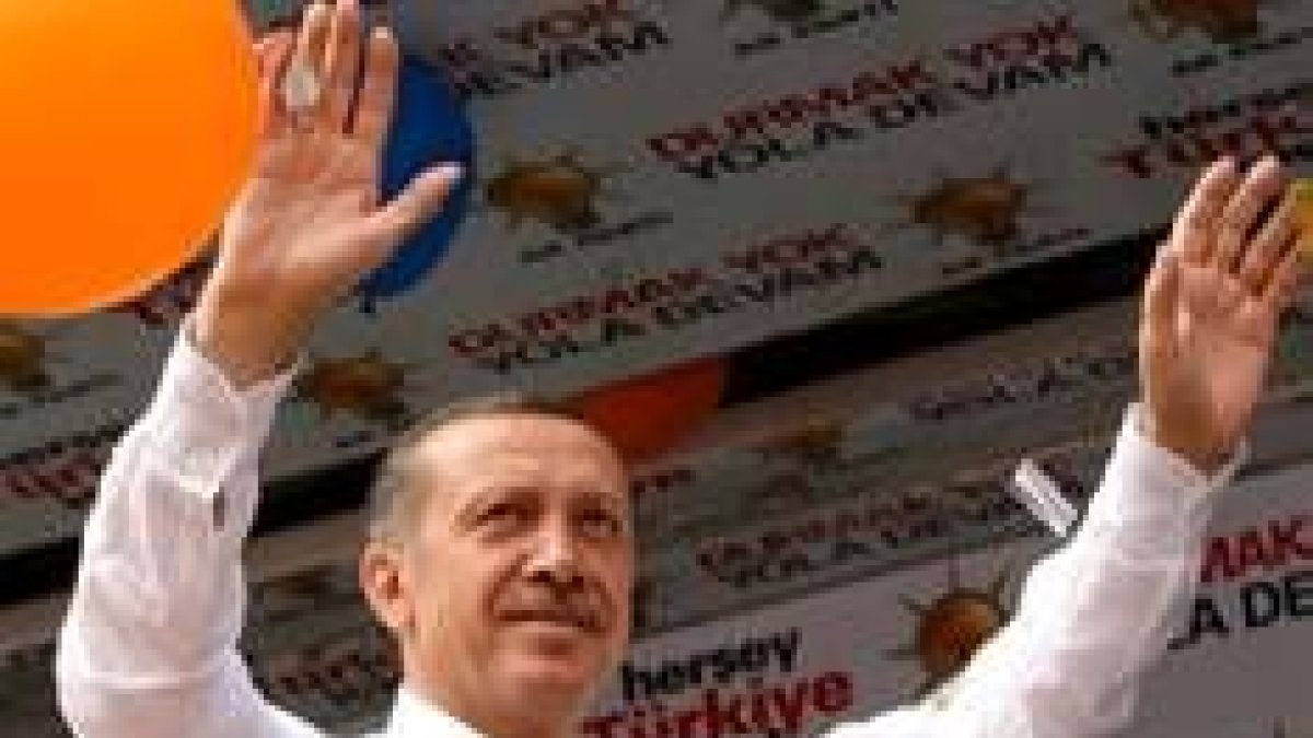 A pesar de los riesgos de islamización los votantes han apoyado de nuevo a Recep Erdogan