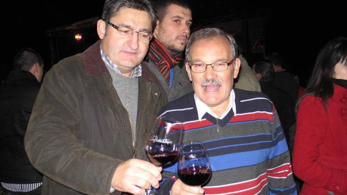 Campillo y Prada, brindando con el Maceración 2012.