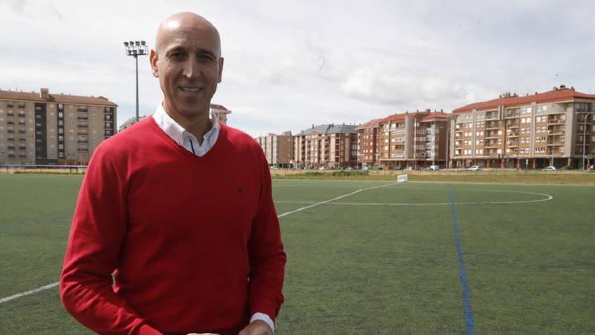 El candidato del PSOE a la Alcaldía de León, José Antonio Díez
