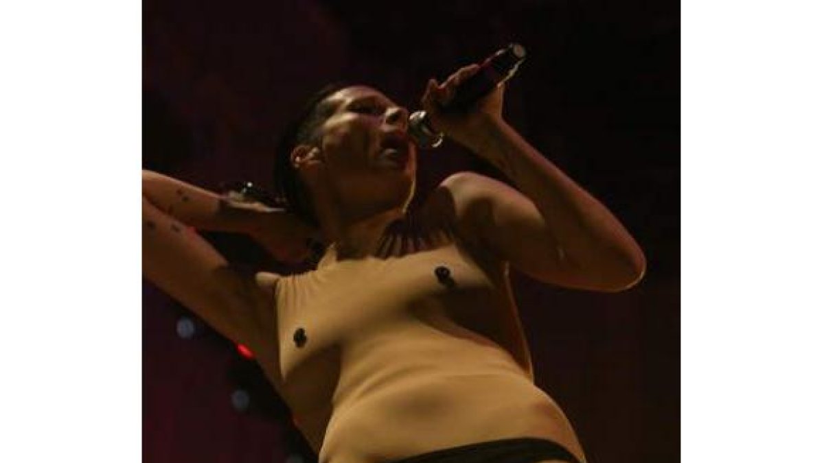 Bimba Bosé durante un concierto en León el año pasado.