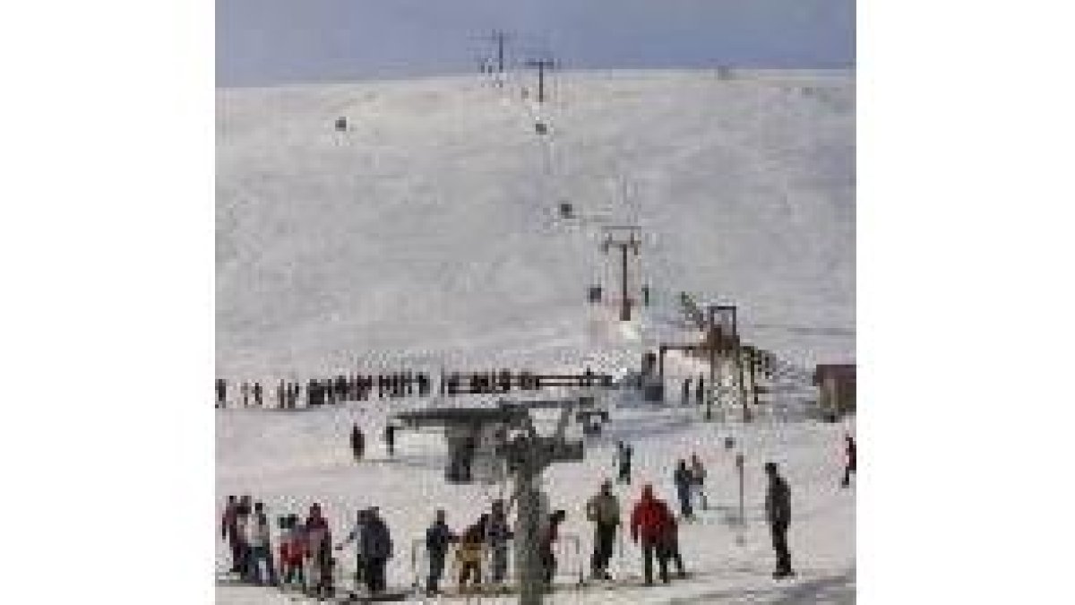 La Asociación de Amigos del Morredero gestiona la estación invernal
