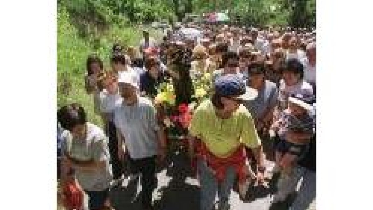 Un momento de una de las procesiones celebradas en Pardomino en los últimos años