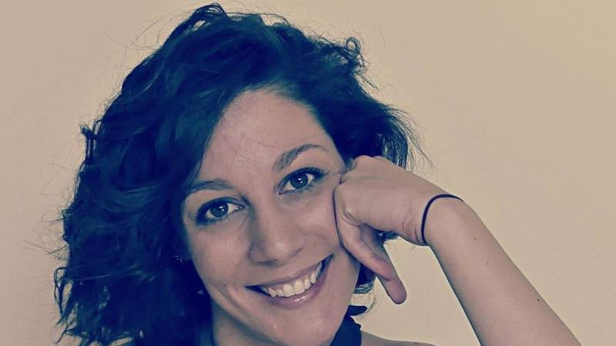 Adriana Viñuela, soprano que participará en el curso. DL