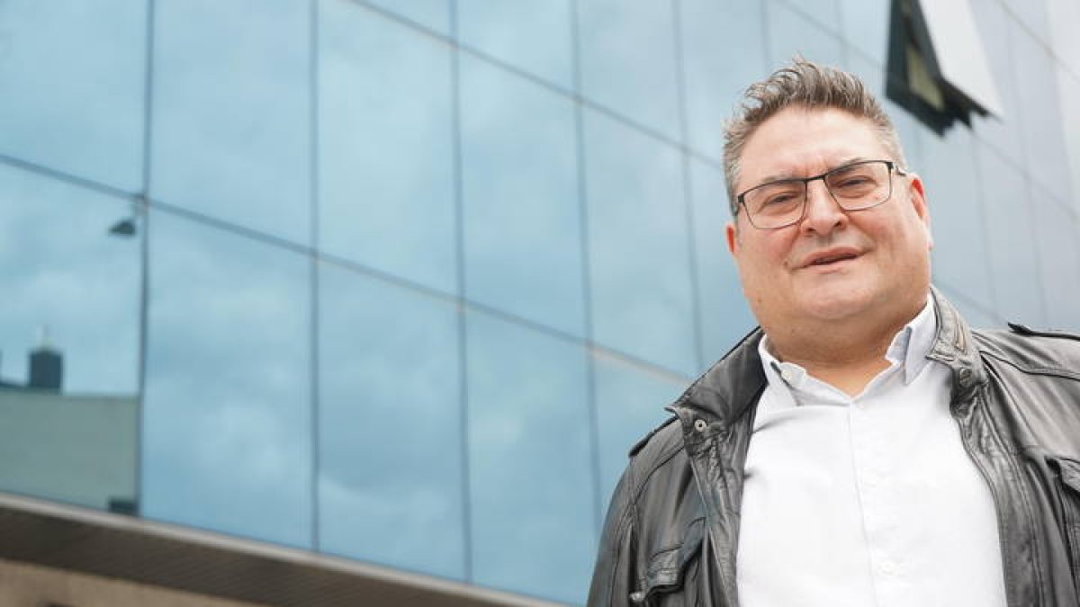 El cura leonés Óscar Rodríguez. J. NOTARIO