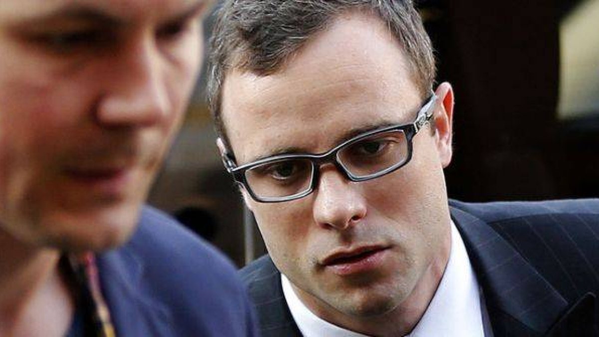 Oscar Pistorius, a su llegada al Tribunal Superior de Pretoria, este jueves.