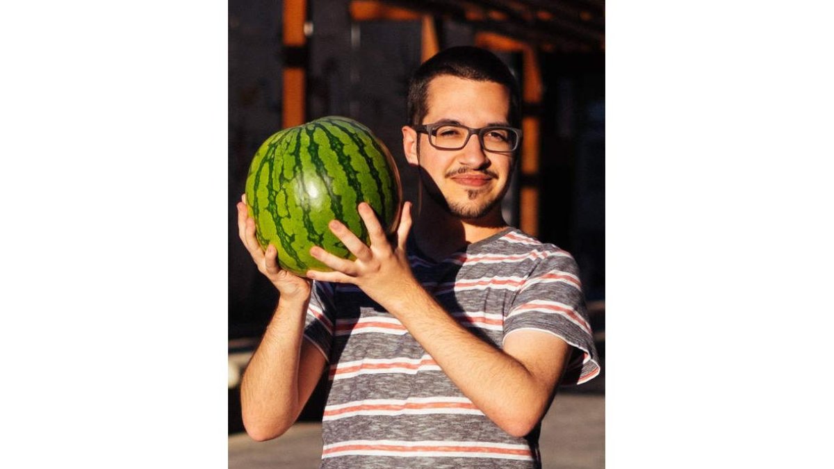 El ilustrador Javier de Castro.