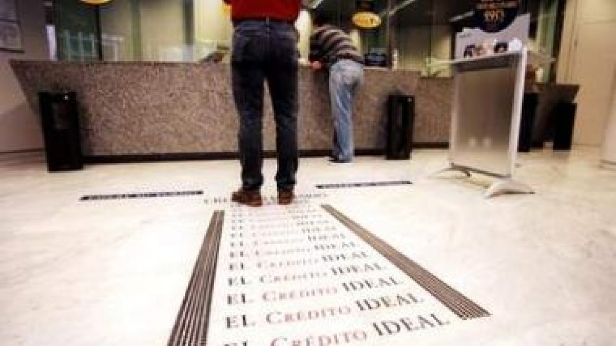 Una comunidad autofinanciada permite a cada socio un préstamo de hasta cuatro veces su aportación.