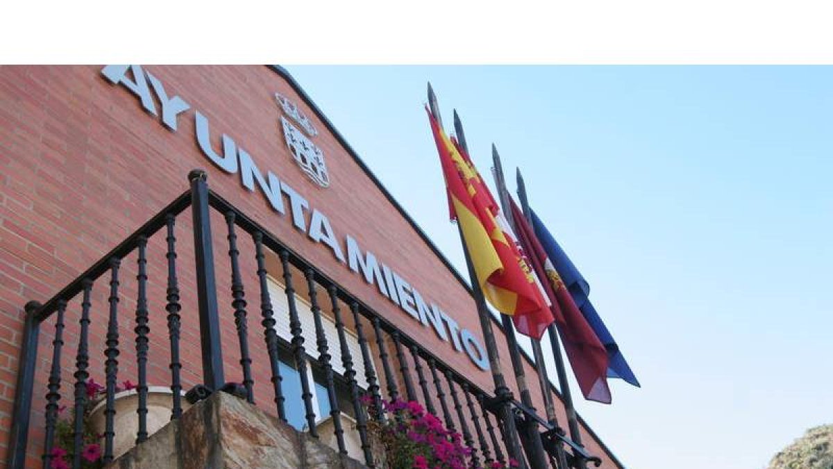 El Ayuntamiento avisó a los vecinos con un bando.