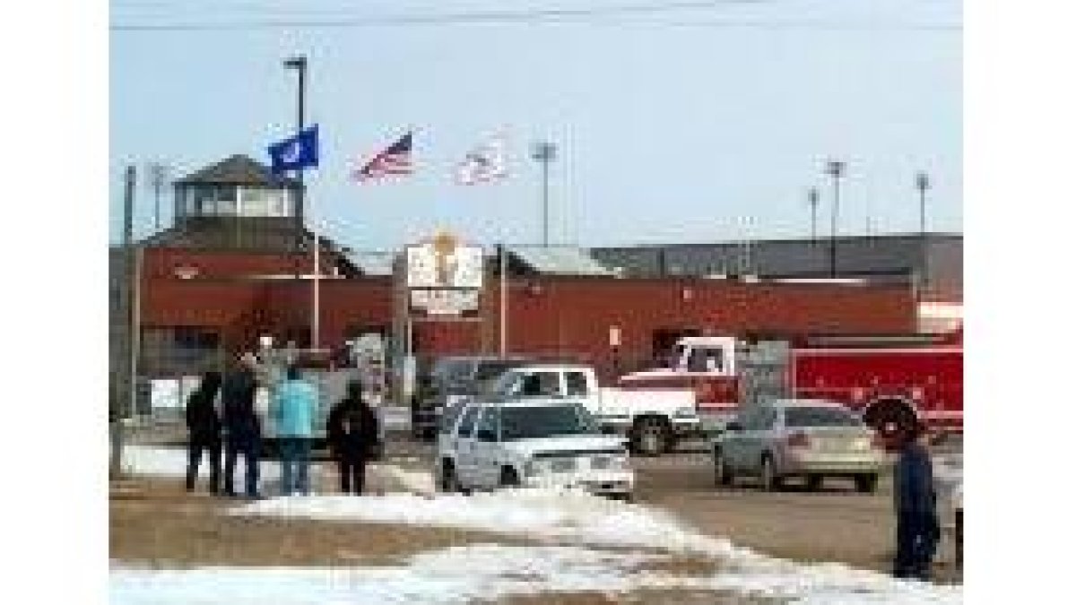La Red Lake School permanecía ayer cerrada tras la matanza por parte de un alumno