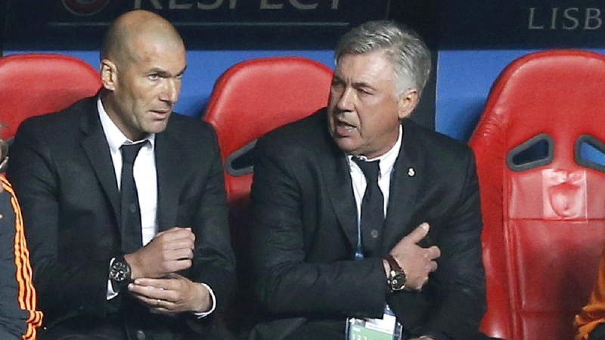 Zidane en su último partido como segundo de Carlo Ancelotti.