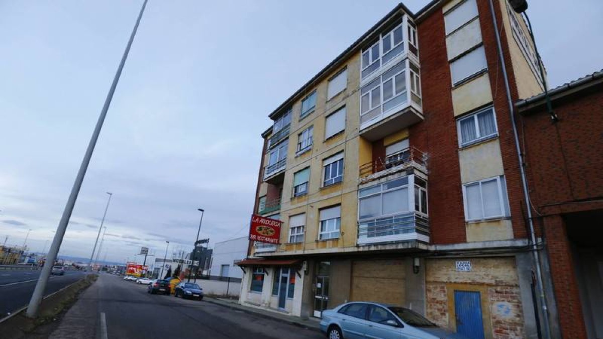 Exterior del edificio donde se produjo el suceso