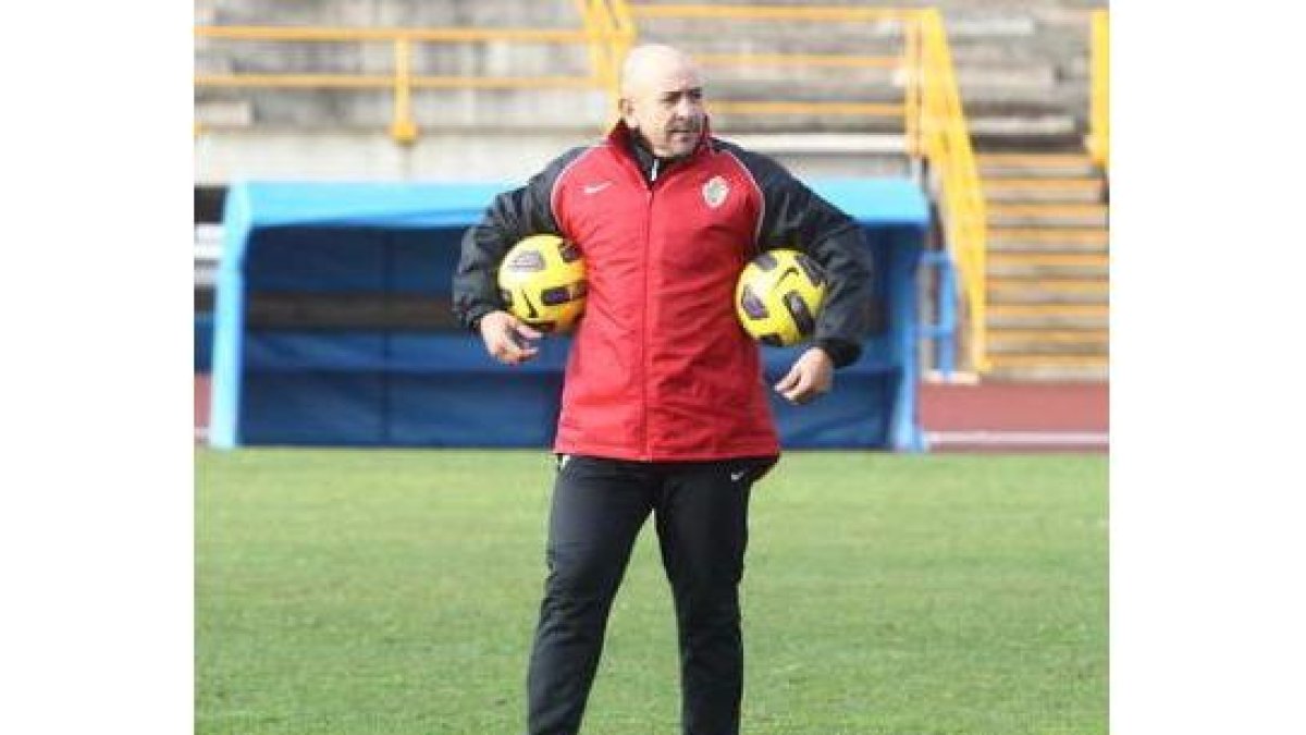 Claudio Barragán es el encargado de dirigir el nuevo proyecto blanquiazul.