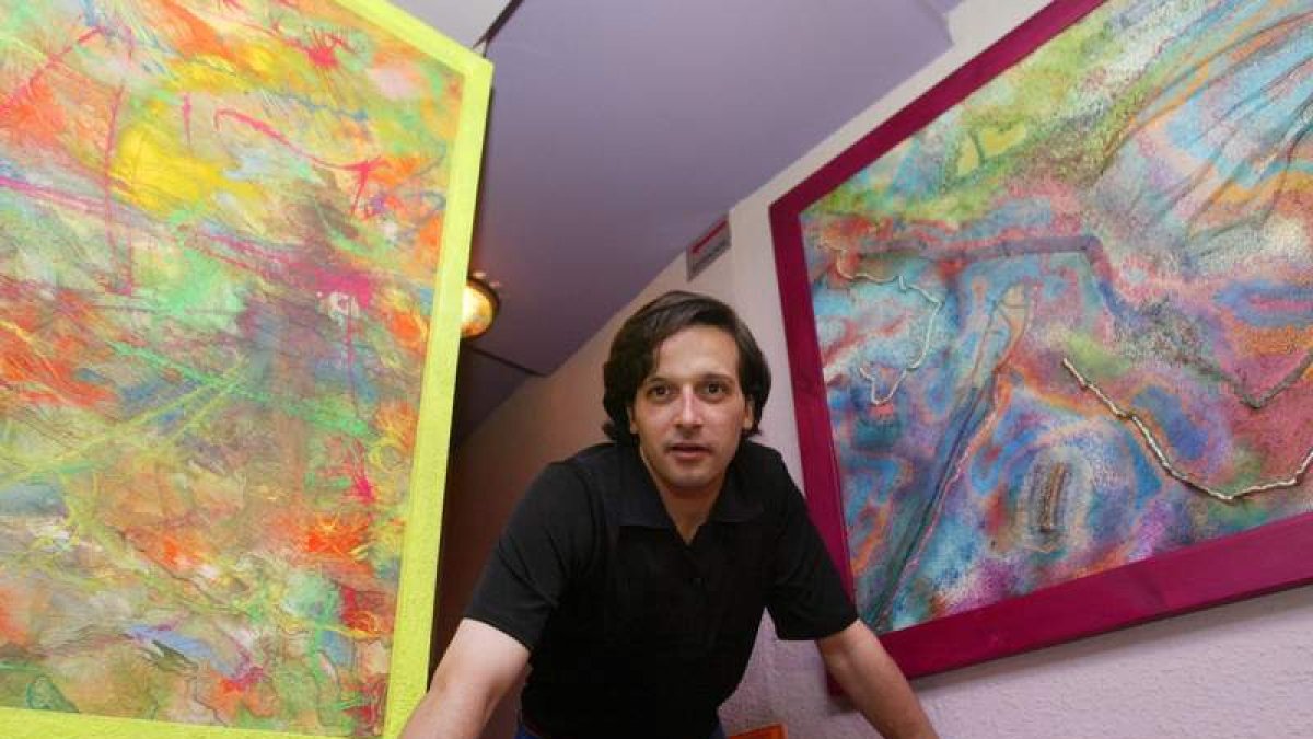 Imagen de archivo del artista leonés Carlos Antonio Suárez.
