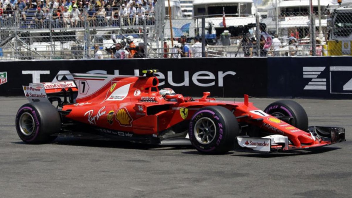 Kimi Raikkonen consigue la 'pole' en Mónaco.