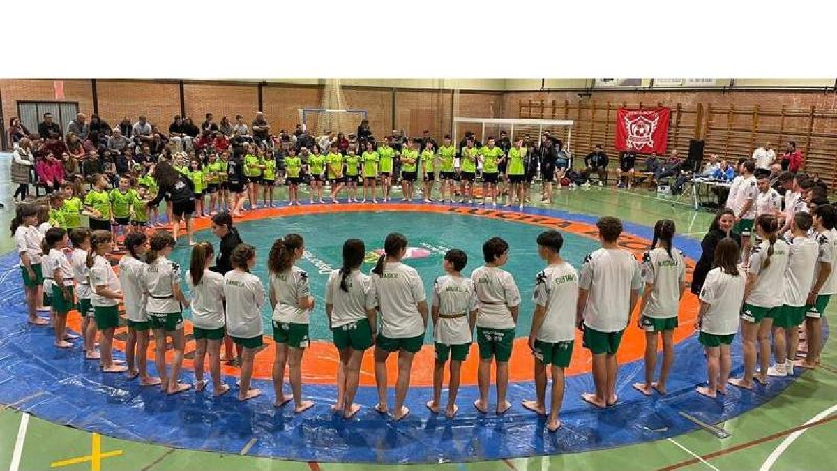 Cistierna acogió la semifinal entre San Guillermo y Montaña del Porma. DL