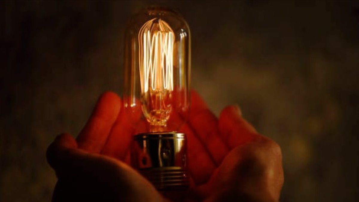 La luz es de lo que más ha subido el último año. RAMIRO