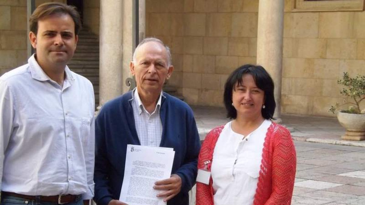 Tino Rodríguez, Rodríguez Aller y Marqués, ayer en Diputación.