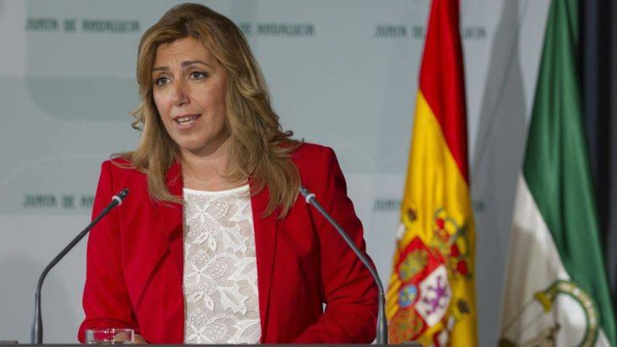 La presidenta de la Junta de Andalucía, Susana Díaz, durante su discurso tras la toma de posesión de los nuevos consejeros.