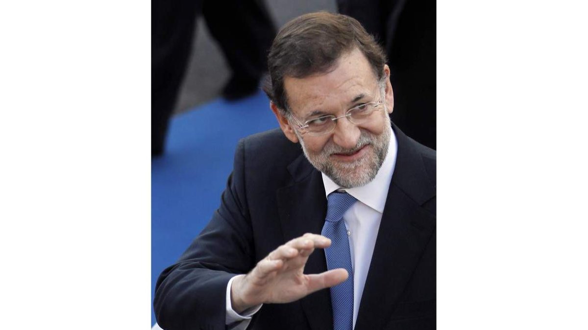 Mariano Rajoy saluda en Marsella el 8 de diciembre.