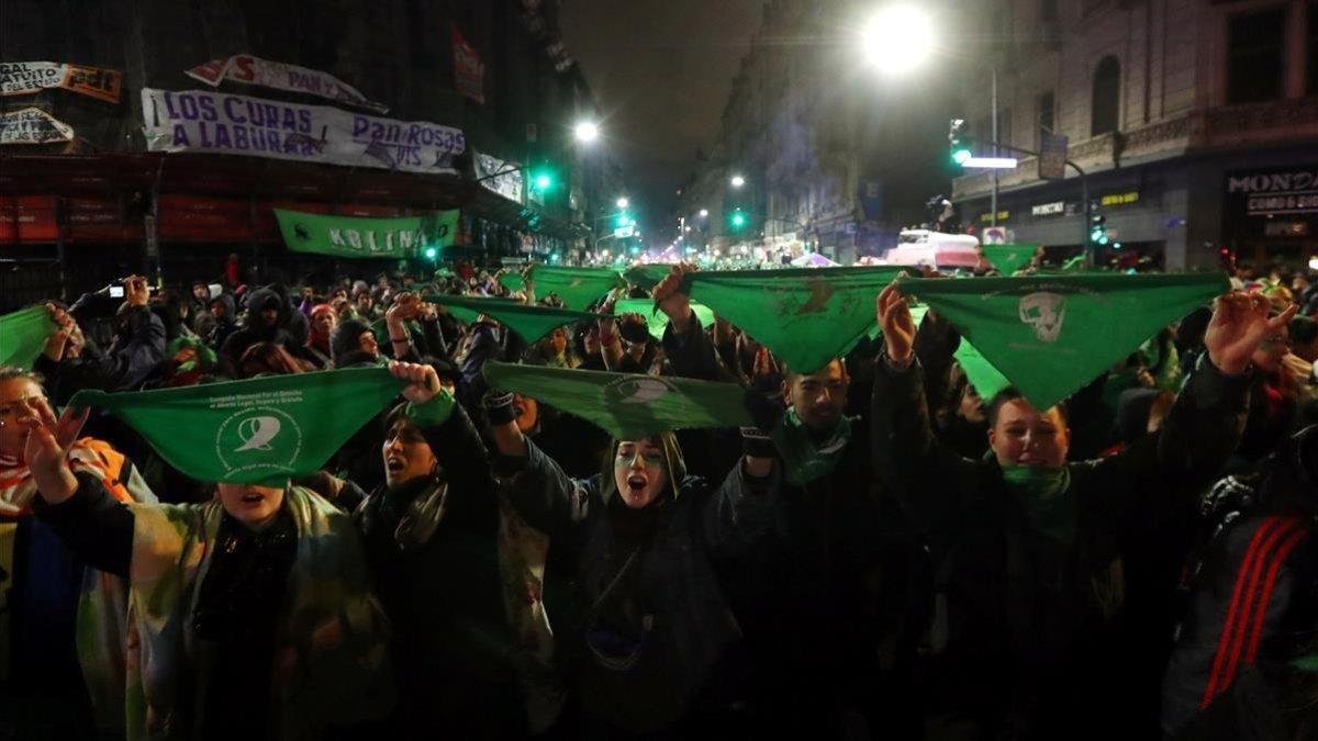 Manifestantes a favor del aborto en Buenos Aires. /