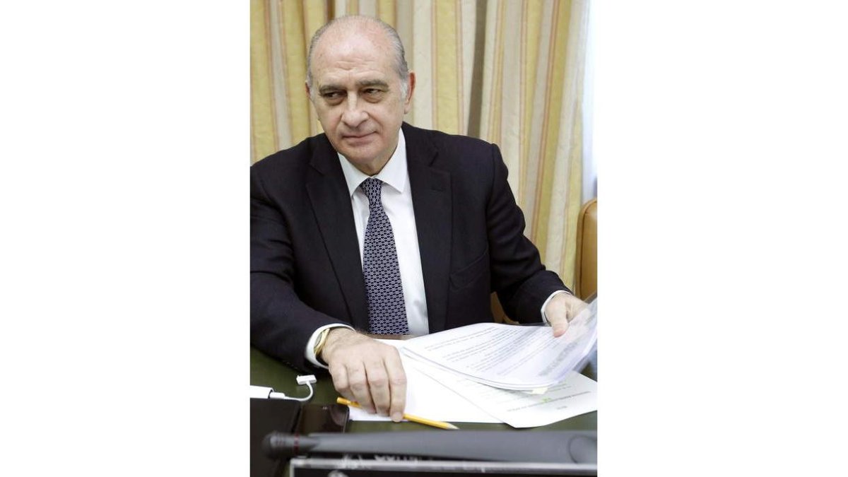 El ministro del Interior en el Congreso de los Diputados.