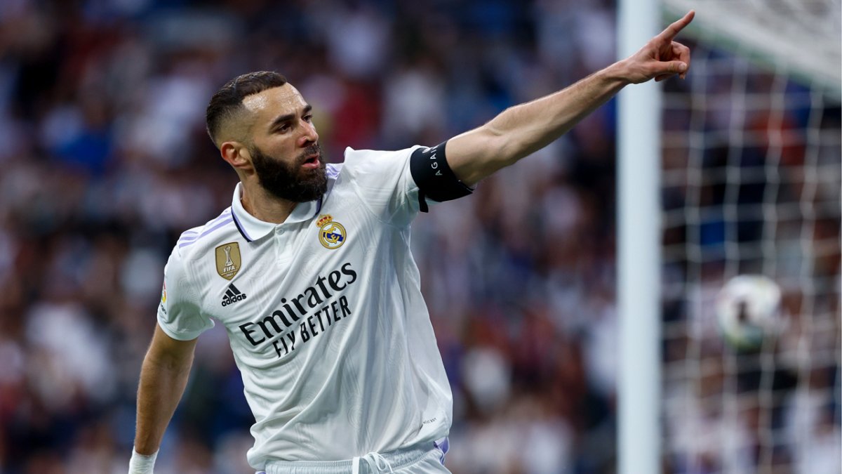 MADRID, 24/05/2023.- El delantero francés del Real Madrid Karim Benzema celebra un gol durante el partido de LaLiga Santander entre el Rayo Vallecano y el Real Madrid, en el estadio Santiago Bernabéu de Madrid. EFE/ Rodrigo Jiménez