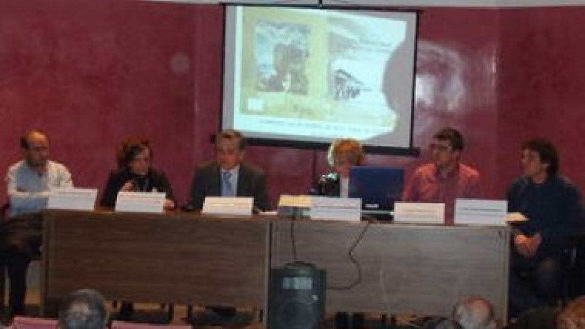Flórez, Gordaliza, Ajenjo, Arias, García y Bobis, en la presentación.