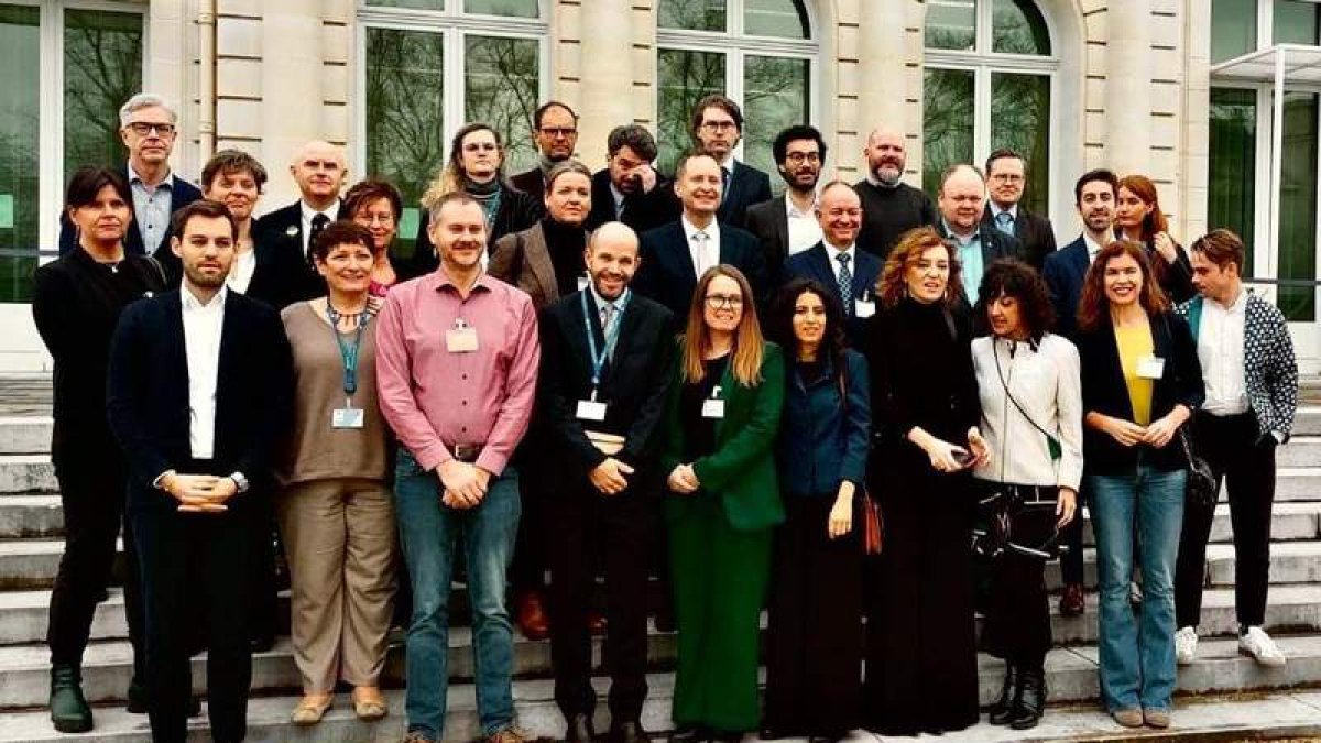 La viceconsejera de Vivienda en la reunión de París. DL