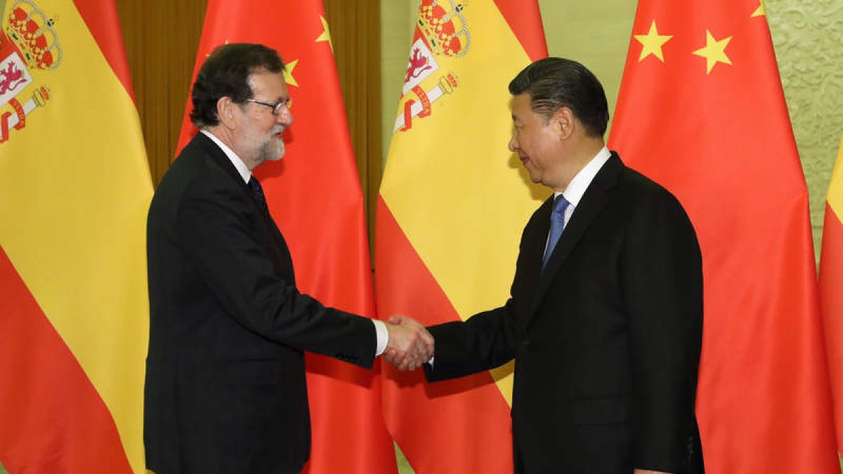Mariano Rajoy saluda al presidente de China, Xi Jinping. ZIPI