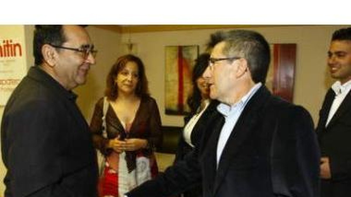 Cercas, Iratxe García y Francisco Fernández, en la sede del PSOE
