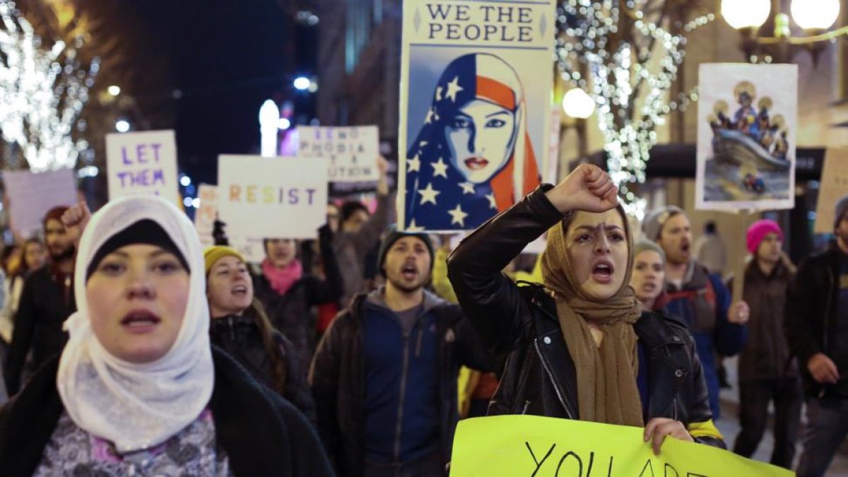 Manifestación en Seattle (EEUU) contra el veto de Trump a los musulmanes.