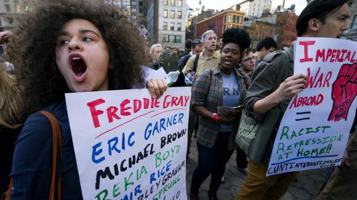 Protesta contra la violencia policial en Union Square, en Nueva York, a finales de abril del 2015.