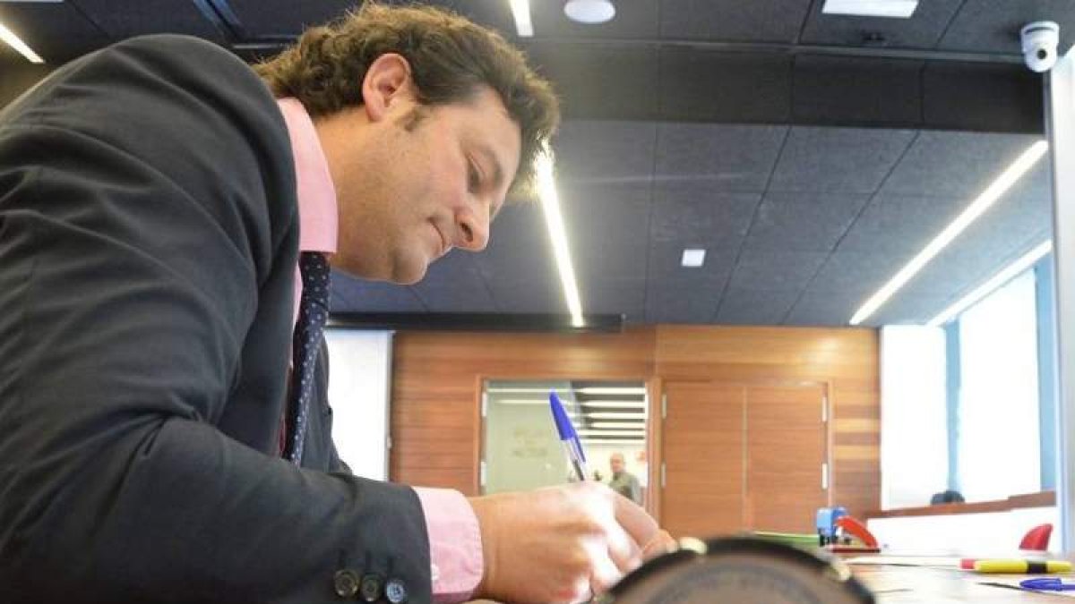 El actual alcalde popular de Villaquilambre, Manuel García. DL