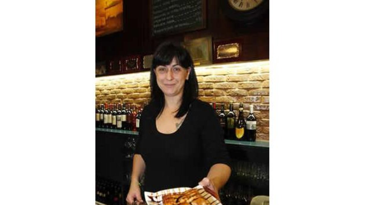 Taberna Bar El Cuervo. Hojaldrín caprino.