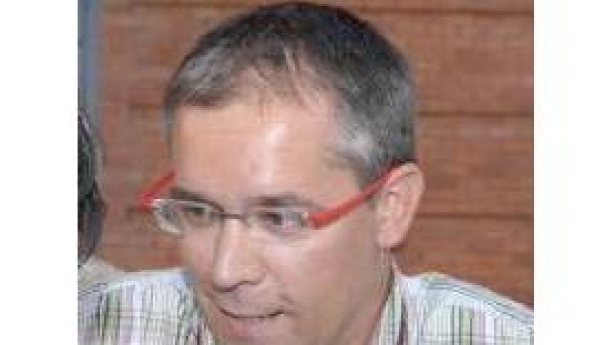 El diputado de deportes acudió al final de etapa ayer en Astorga