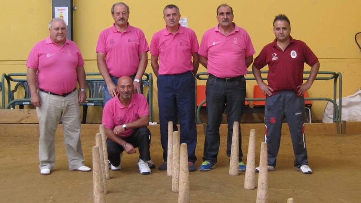 Formación del equipo del Crucero, que lidera la Liga.
