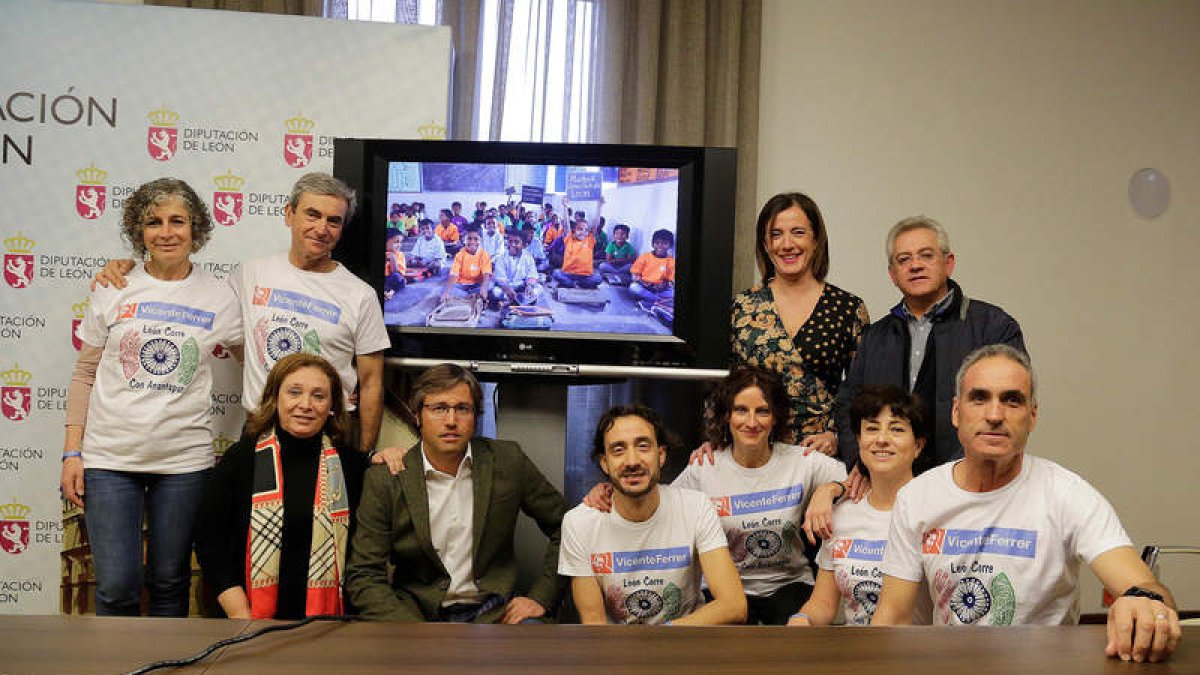 Presentación del ultramaratón Anantapur 2018. SECUNDINO PÉREZ