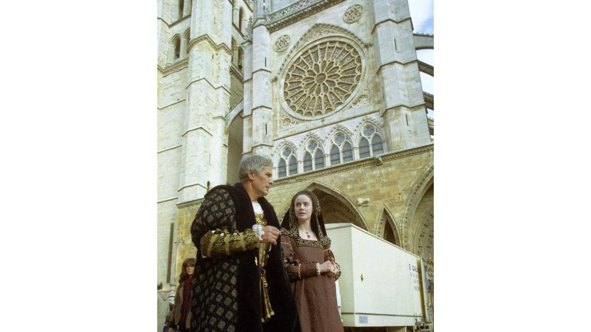 Rodaje de Juana La loca en la Catedral de León
