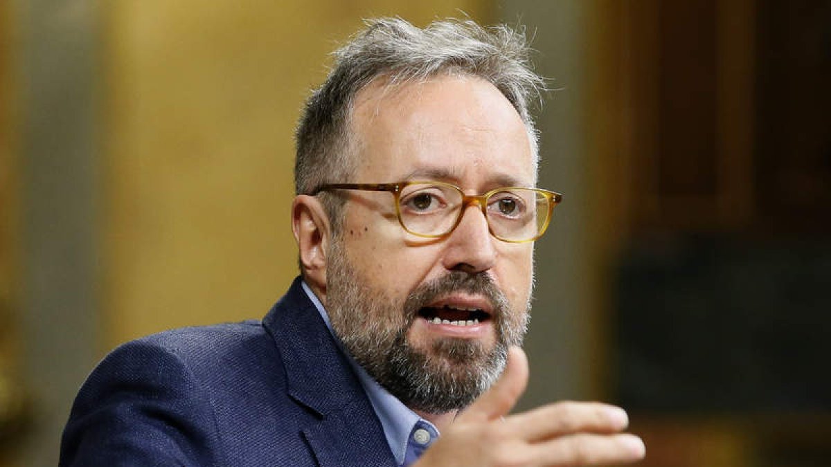 Juan Carlos Girauta durante una intervención en el pleno del Congreso de los Diputados. MARISCAL