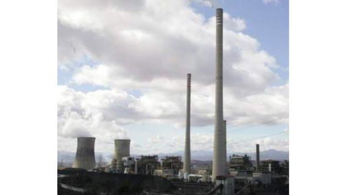 La central térmica de Compostilla II, propiedad de Endesa, en Cubillos