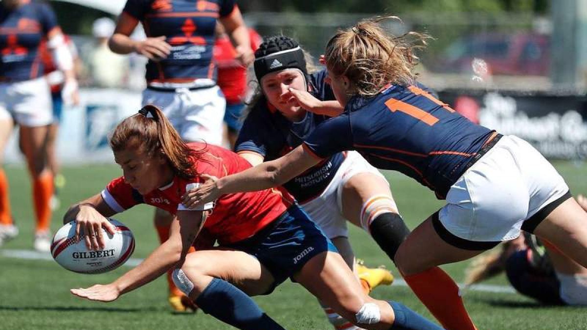 María Casado volvió a ejercer como uno de los referentes de la selección española de rugby. RFER