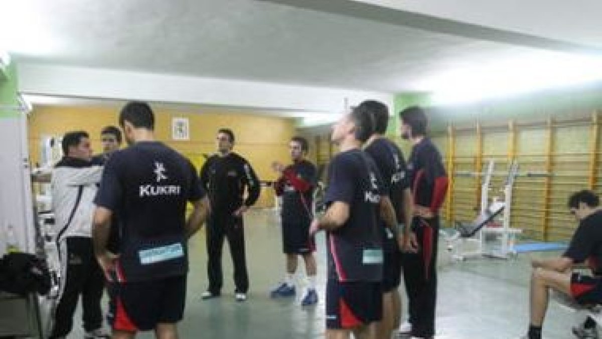 Las pesas, el trabajo en el gimnasio y las primeras carreras centraron ayer la vuelta a los entrenam