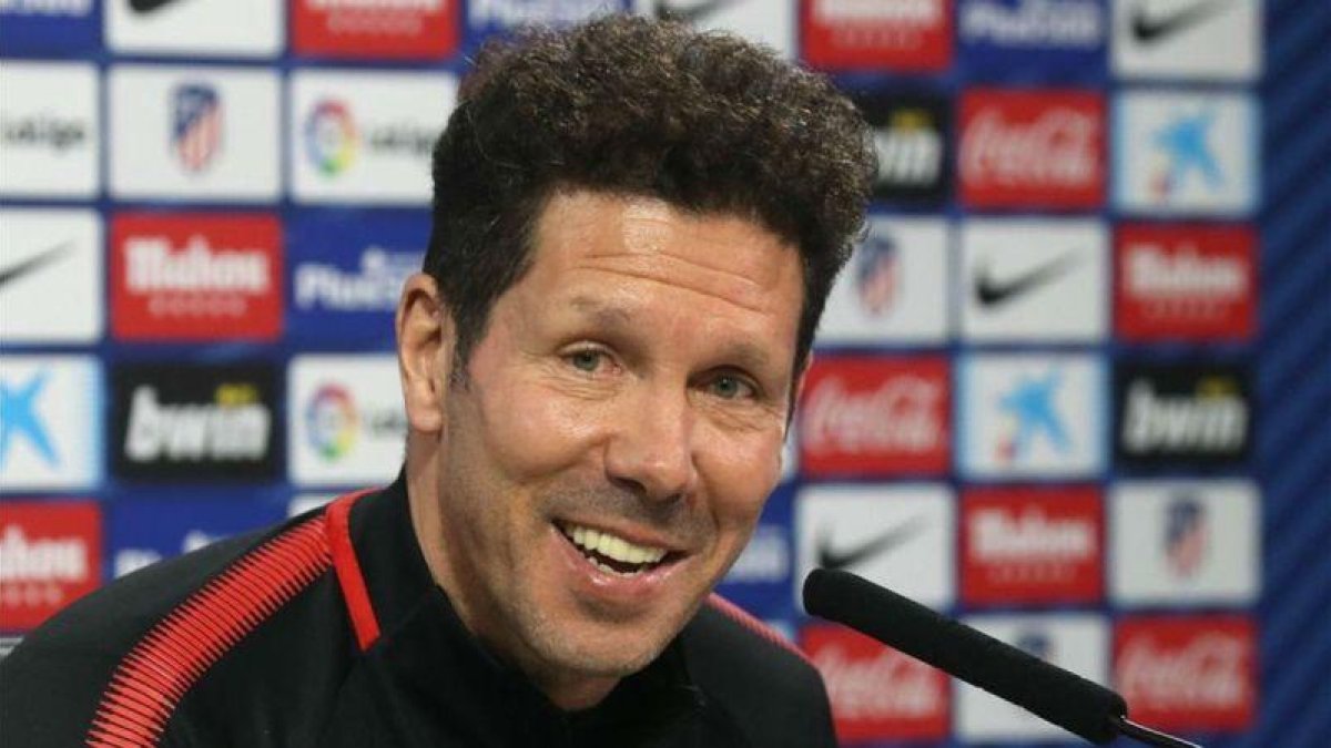 Diego Pablo Simeone en una rueda de prensa con el Atlético de Madrid.