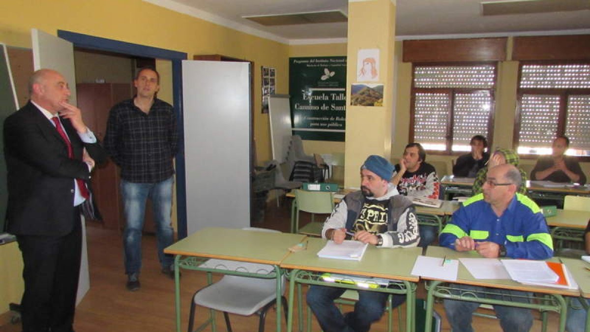Chamorro y Baza visitaron a los alumnos de los nuevos programas financiados por el Ecyl.