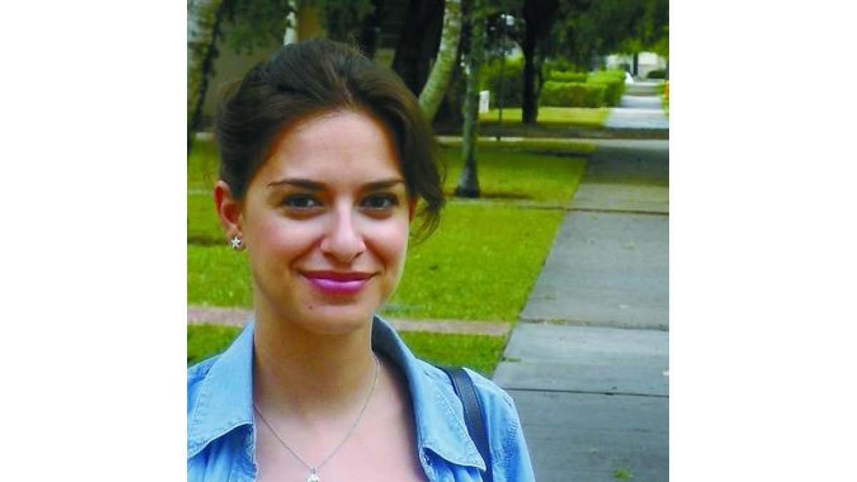 Beatriz, en el barrio donde vive, Coral Gables, famoso en Miami.