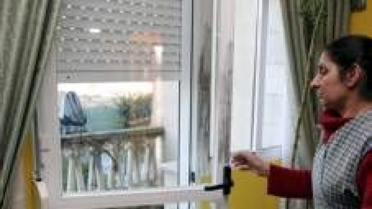 La vivienda robada en la carretera de Villaverde está rodeada de casas
