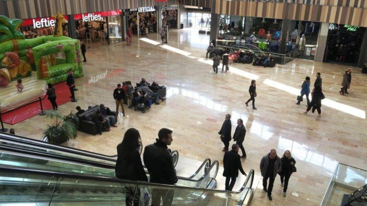 Centro comercial de La Jonquera, en una imagen de archivo.
