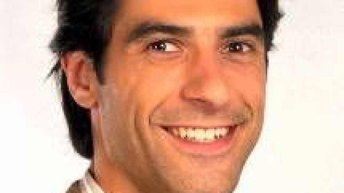 El ex Míster España Jorge Fernández, presentador de este espacio televisivo